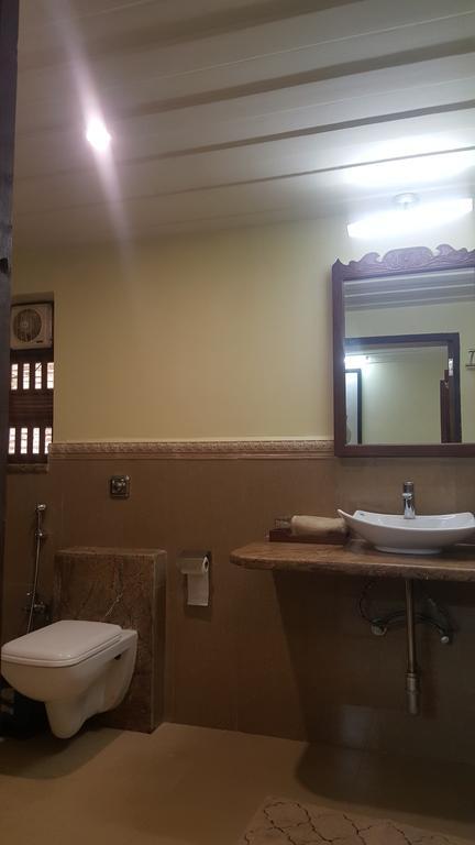Casa Menezes - A Heritage Goan Homestay Bambolim Zimmer foto