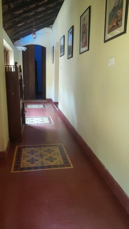 Casa Menezes - A Heritage Goan Homestay Bambolim Zimmer foto