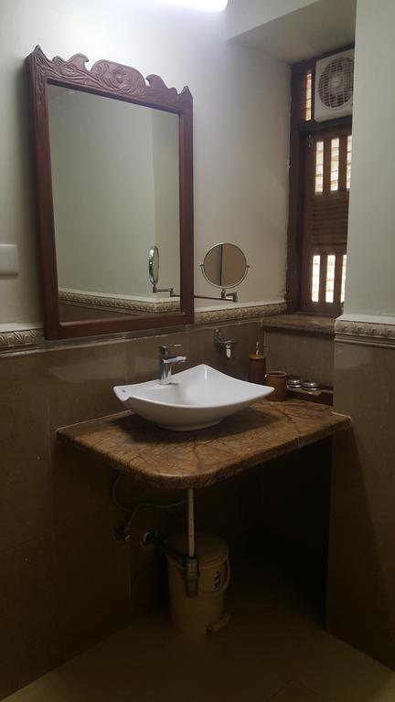 Casa Menezes - A Heritage Goan Homestay Bambolim Zimmer foto