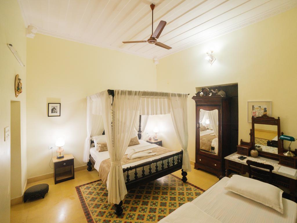 Casa Menezes - A Heritage Goan Homestay Bambolim Exterior foto