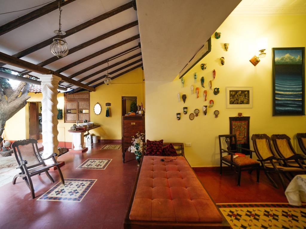 Casa Menezes - A Heritage Goan Homestay Bambolim Exterior foto